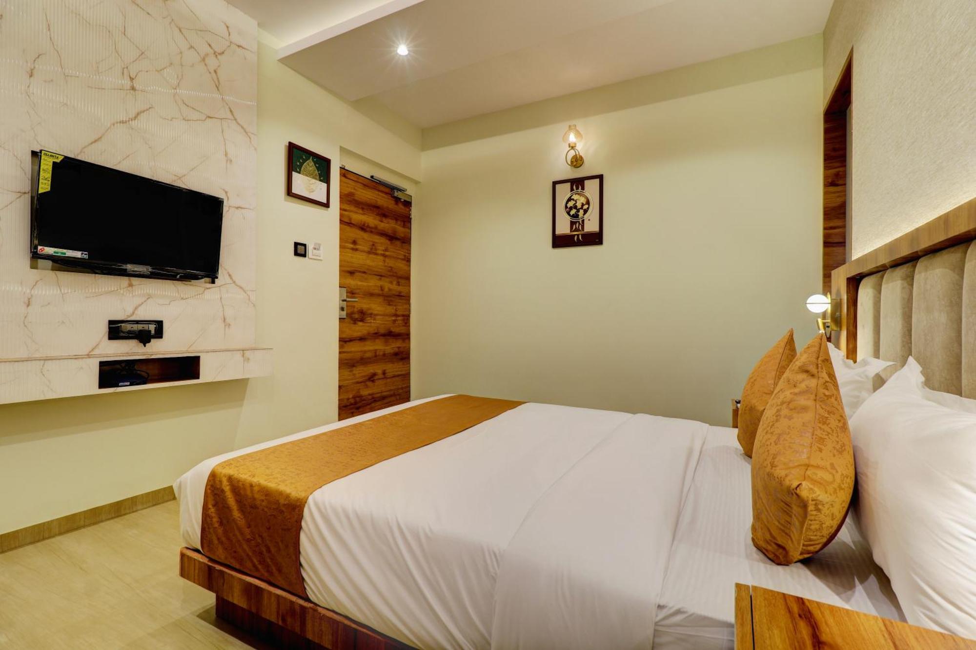Home2 Studio Apartments Mumbai Ngoại thất bức ảnh