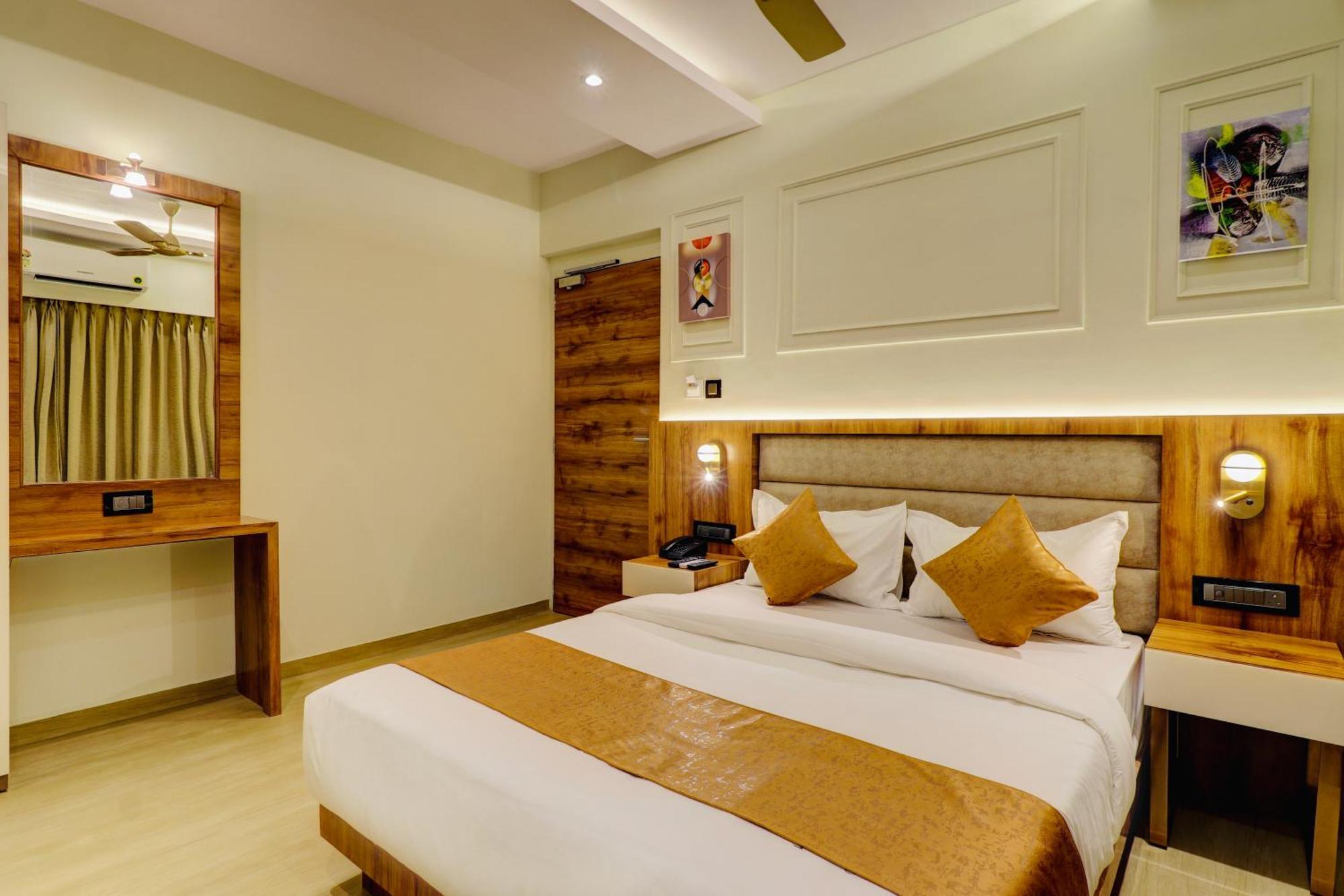 Home2 Studio Apartments Mumbai Ngoại thất bức ảnh
